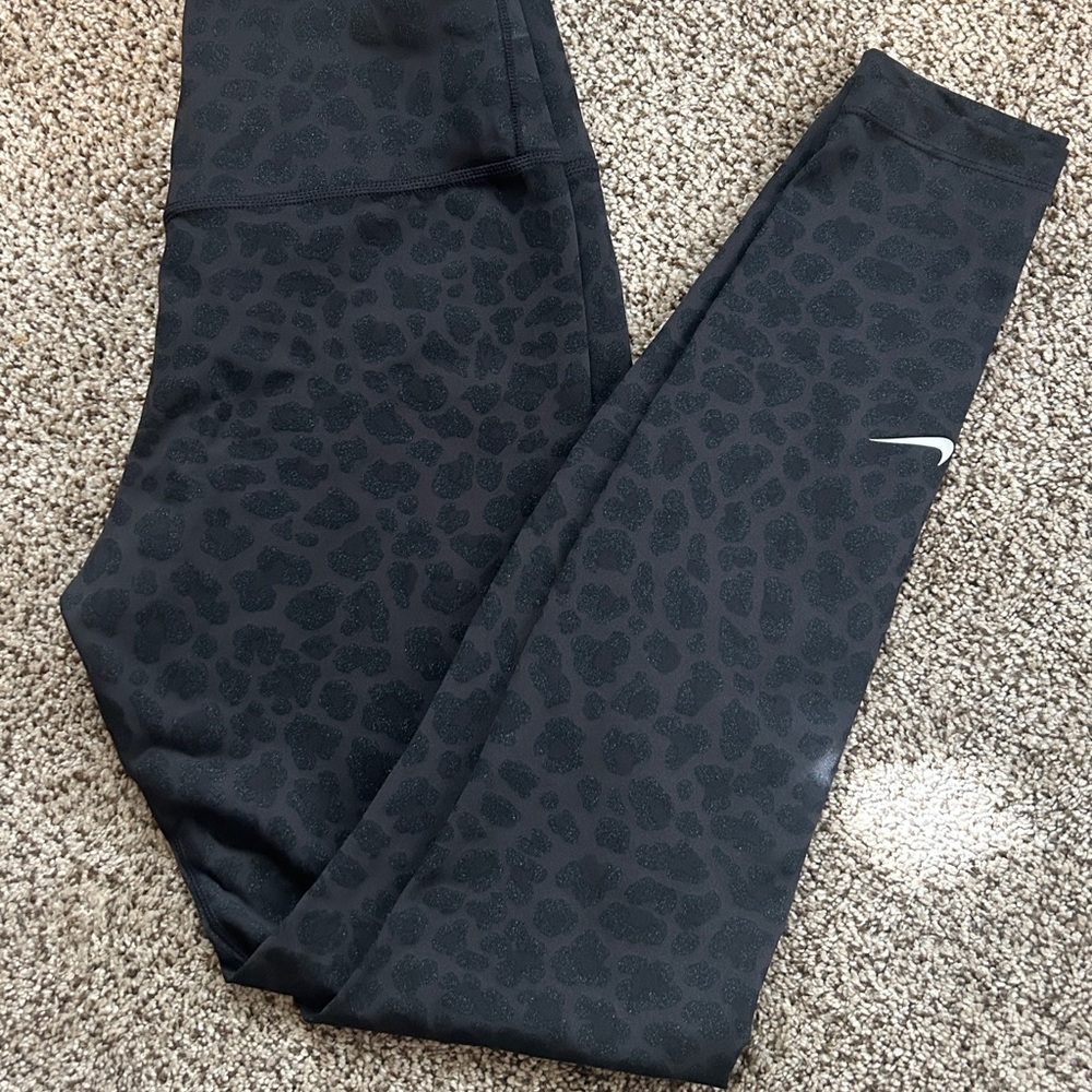 Nike leopard leggings! Black in size small!